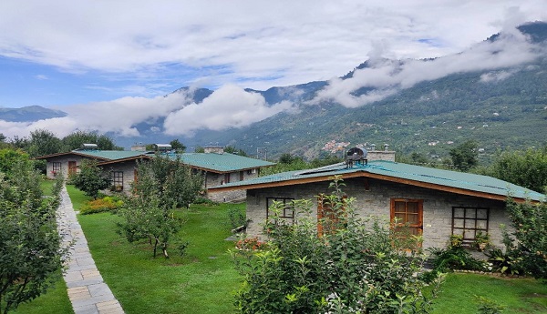 Larisa Resort Manali